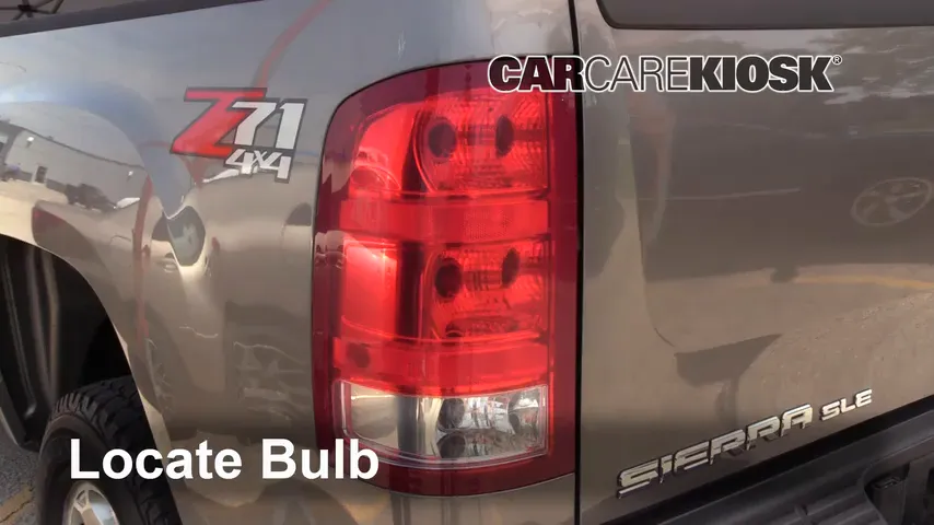 2009 GMC Sierra 2500 HD SLE 6.0L V8 Crew Cab Pickup (4 Door) Lights Tail Light (replace bulb)